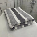 1-pack thick bath towel, strong water absorption and quick drying, non shedding, durable - very suitable for families, beaches,